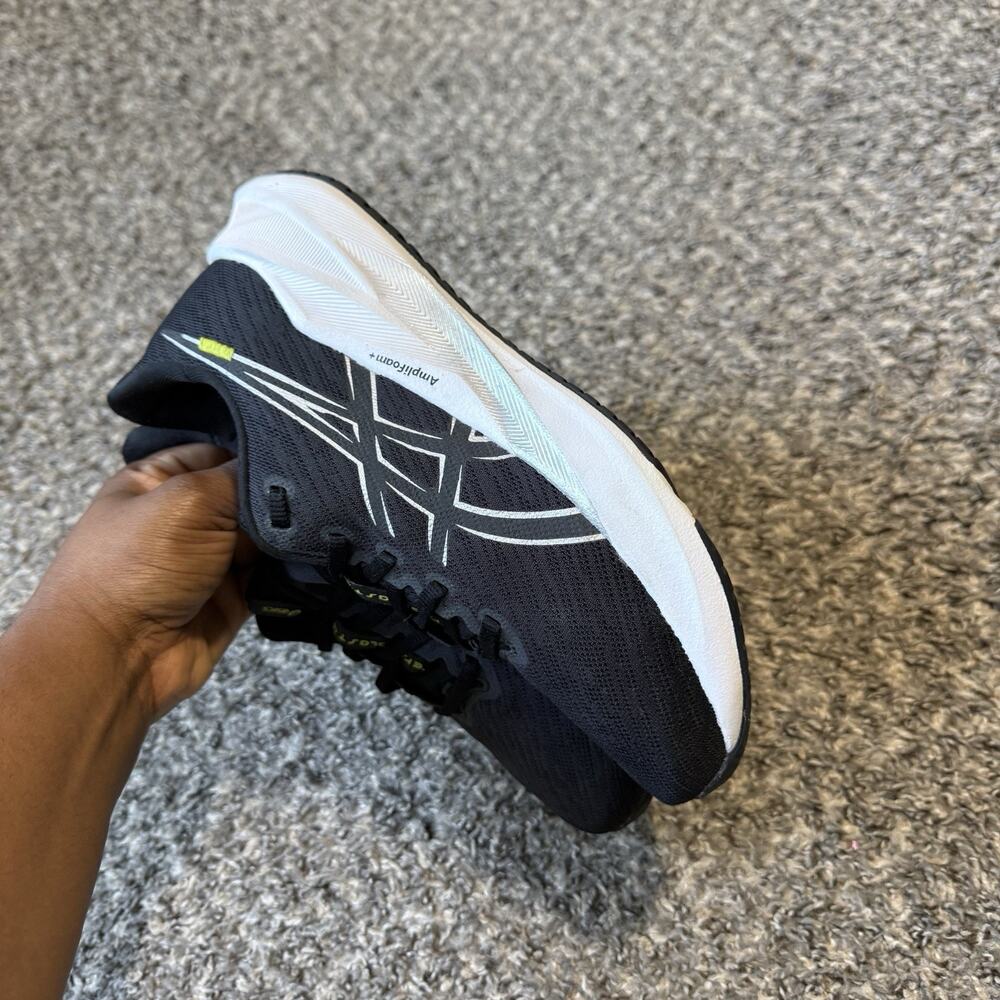 Asics Womens Sneakers Versablast 4 Black Silver Shoes Size 8 Excellent - Picture 2 of 7
